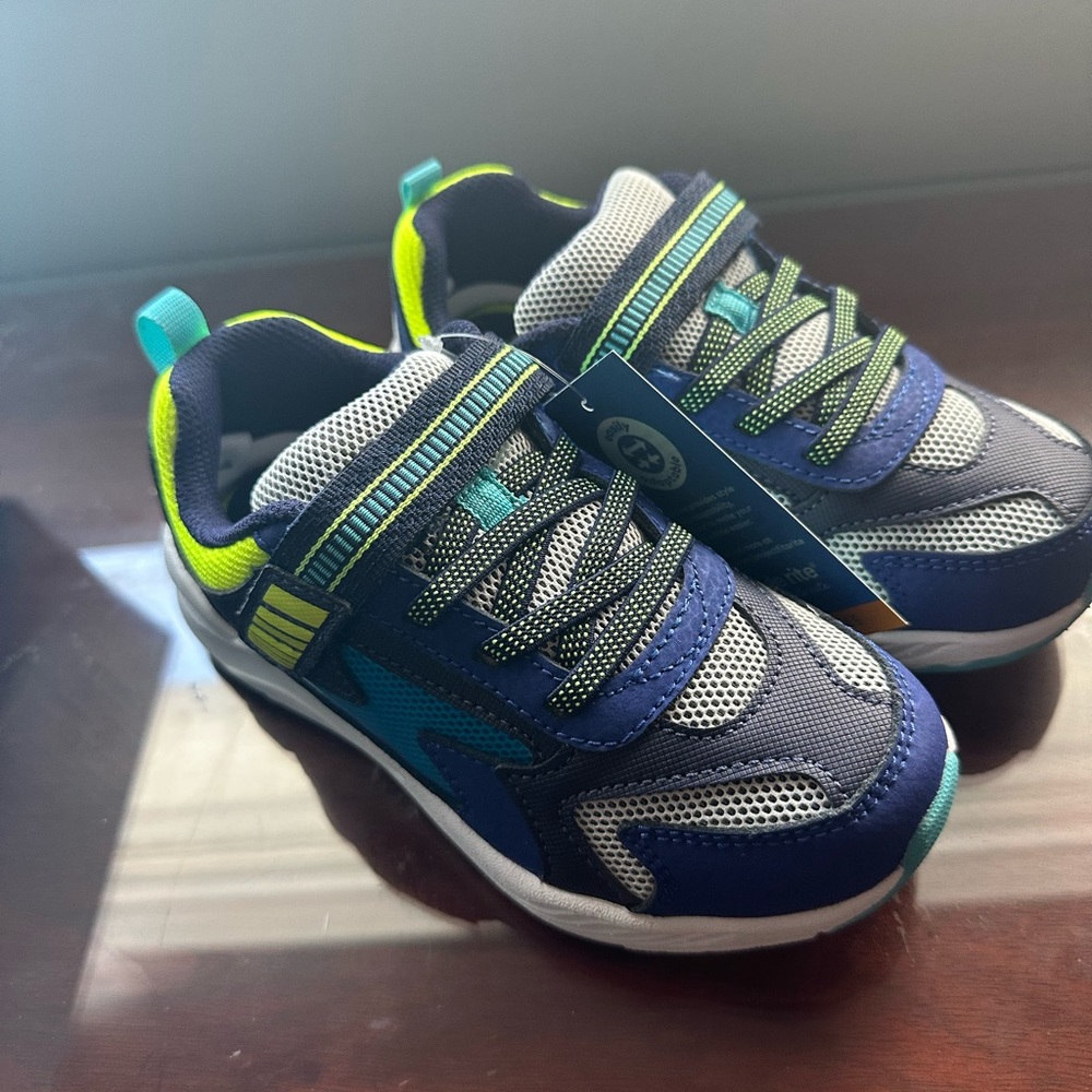 Boy toddler stride rite sneakers 11.5xw NWT